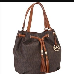 Micheal Kors MK cinched bucket bag